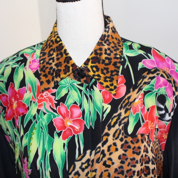 Diane Gilman, Black Shirt with Leopard and Floral Design blouse 100% Silk - Picture 5 of 11